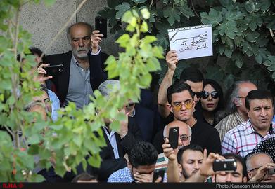 تشییع پیکر ناصر ملک مطیعی