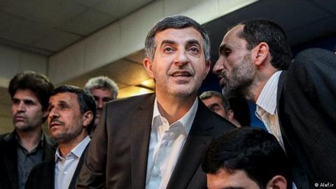 یک نماینده مجلس: مشایی و بقایی یک سال است خارج از زندان هستند