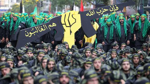 عناصر حزب‌الله مانع عکاسی تیم سایت «ایران وایر» در منطقه «ضاحیه جنوبی» بیروت  شد.