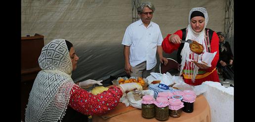 جشنواره شمعدانی‌ و موسیقی در رشت
