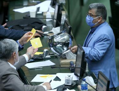طرح نمایندگان برای لغو تحریم‌های امریکا: تهدید ماموران دولت ایران به حبس