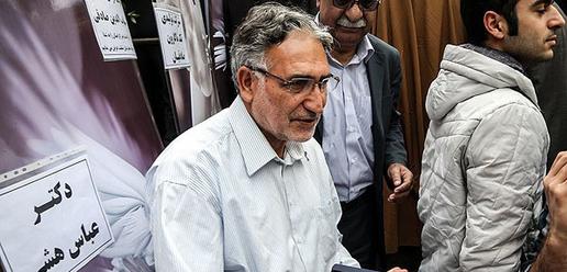Fundamentalist turned filmmaker Mohammad Nourizad was in attendance. Fars News published his photos in order to use them against him later