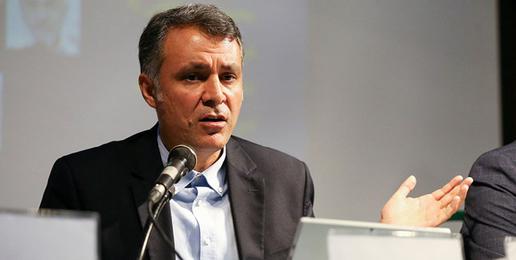 در دو روز گذشته خبر اخراج محمد فاضلی، استاد جامعه‌شناسی دانشگاه «شهید بهشتی» رسانه‌ای و با واکنش کاربران شبکه‌های اجتماعی همراه شده است.