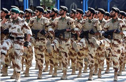 رزمایش های سپاه پاسداران برای به نمایش گذاشتن قدرت سالانه در ایران انجام می شود