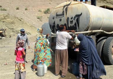 Severe Water Crisis in Yazd and Other News