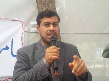 دادالله قانع، عضو شورای استان فراه به «ایران وایر» می‌گوید: «به خاطر مقابله با طالبانی که از سوی ایران حمایت می‌شوند، باید شمار و امکانات نیروهای افغان به گونه‌ی چشم‌گیری افزایش پیدا کند.»