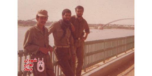 «بهنام پراورپیشه»، نفر اول از سمت چپ عکس