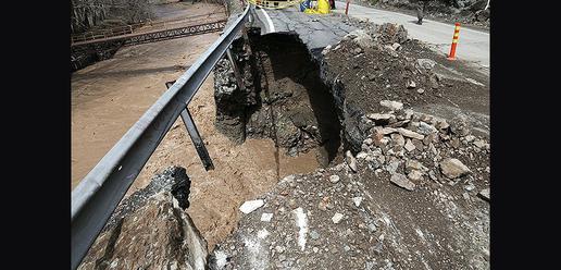 Flooding Blocks Chaloos road