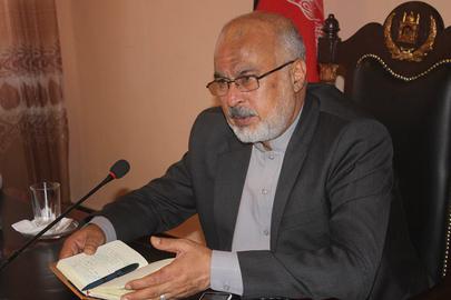 به گفته محمد عارف شاه جهان استاندار پیشین فراه هدف ایران آسیب زدن به منافع امریکا در افغانستان است. بنابراین هر کاری می‌کند حتی کمک به طالبان.