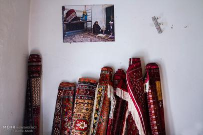 زنان پنجه طلا