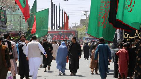 تظاهرات علیه طالبان در کابل؛ حضور کم‌رنگ شیعیان در مراسم عاشورا