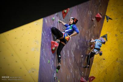 Tehran Hosts Asian Rock Climbing Competition