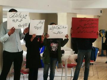 نتیجه چنین نگاهی به «جنگ» و «تهدید» علیه جمهوری اسلامی، عمدتا افزایش سرکوب‌ها، بازداشت‌ها و محدودیت‌های همه‌جانبه در ایران بوده است