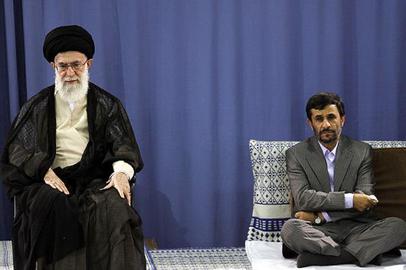 خامنه ای با احمدی نژاد چه کند؟