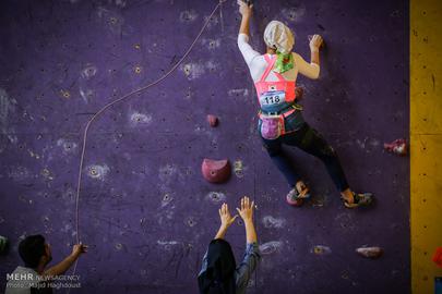 Tehran Hosts Asian Rock Climbing Competition