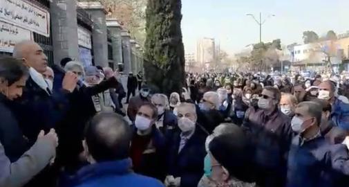تجمع اعتراضی بازنشستگان در سراسر کشور