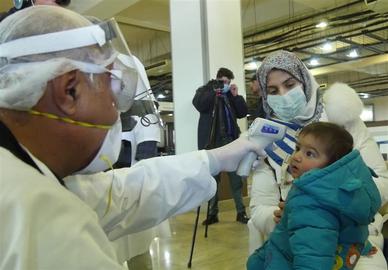 تقریباً دو ماه از شیوع ویروس کرونا در ایران گذشته و هنوز پرسش‌ها در مورد دلیل قرنطینه نکردن شهرها و استان‌های مختلف ادامه دارد.