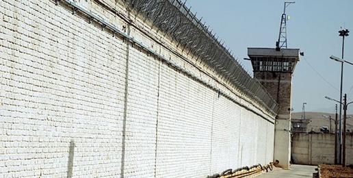 فرار ۲۳ نفر از زندان پارسیلون خرم‌آباد