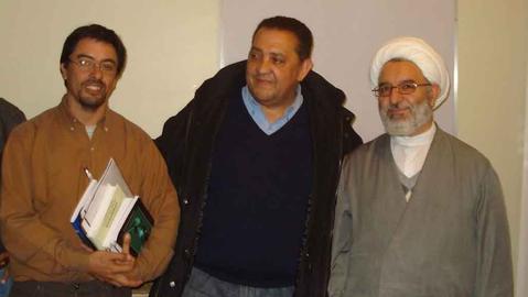 یوسف خلیل لبنانی‌تبار رایزن فرهنگی جمهوری اسلامی، لوئیس دلیا رابط جمهوری اسلامی و دولت وقت آرژانتین، محسن ربانی رایزن فرهنگی سفارت جمهوری اسلامی در آرژانتین