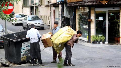 The number of people scavenging is thought to have doubled in the Tehran and Arak metropolitan areas.