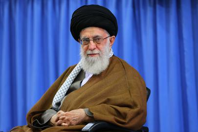 شواهد نشان می‌دهند که قطعی اینترنت و اختلال در آن، یک اتفاق داخلی و مربوط به جریان فعال کردن هرچه بیشتر شبکه ملی اطلاعات است که از سوی علی خامنه‌ای بر آن به‌صورت مداوم تاکید می‌شود.