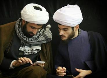کتاب‌خوانی در قم با ۸۰ هزار طلبه؛ ۱۵ دقیقه در روز