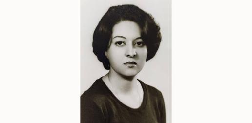 Tahereh Arjomandi completed her diploma with honors in Tehran and married Jamshid Siavashi a few months after graduating in 1972