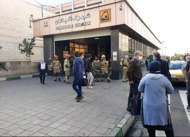 آتش‌سوزی بخشی از خط ۴ مترو تهران را تعطیل کرد