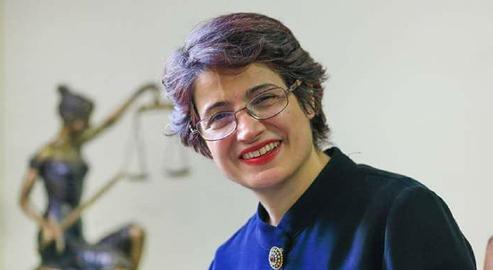 انتقال بی خبر نسرین ستوده به زندان قرچک