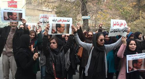 بازداشت ۱۲  نفر از پیروان عرفان حلقه در اصفهان