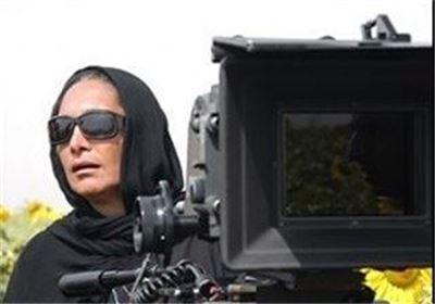  منیژه حکمت:  در ایران می مانم، فیلم می سازم و همچنان به وضعیتم اعتراض می کنم 