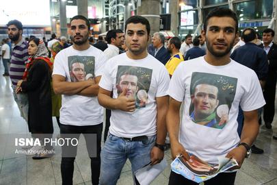Crowds Welcome Victorious Freestyle Wrestlers Home from Rio