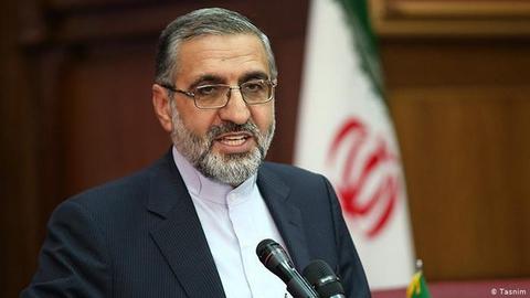 «غلامحسین اسماعیلی»، سخنگوی قوه قضائیه این دو دانشجو را به ارتباط با «سازمان مجاهدین خلق» و حمل مواد منفجره متهم کرد.