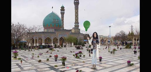 روزهای دور از تهران سکته کرده؛ گفت و گو با شادی امینی
