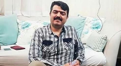 «اسماعیل عبدی»، دبیر ریاضی و دبیرکل «کانون صنفی معلمان ایران» که به دلیل اطلاع‌رسانی، شرکت در اعتراضات و تحصن‌ها و انتقاد از وضعیت صنفی معلمان به زندان محکوم شده است