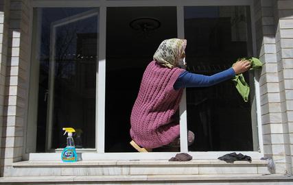 بسیاری از کارگران در این مدت هیچ پولی از مشتریان سابق خود دریافت نکرده‌اند.