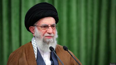 مهاجرت نخبگان به روایت عدد و رقم؛ وقتی خامنه‌ای از فرار مغزها ابراز نگرانی می‌کند