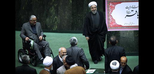 محمد فرهادی با رای بالای نمایندگان مجلس  وزیر علوم شد.