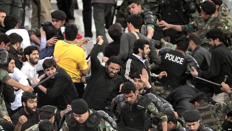 ورزشگاه آزادی، زمین تمرینی حاکمیت، جایی برای لذت نبردن از فوتبال