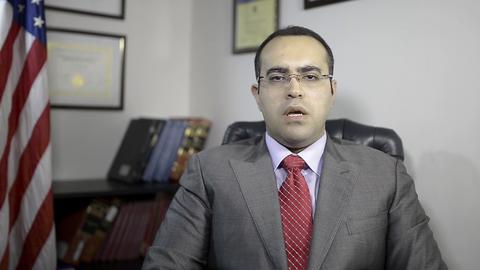 کیانوش رزاقی می‌گوید:ویزای مهاجرتی در طرح جدید مهاجرتی  به همسر و فرزندان زیر ۲۱ سال محدود شده است و دیگر شامل پدر و مادر و فرزندان بالای ۲۱ سال و خواهر و برادر نخواهد شد.