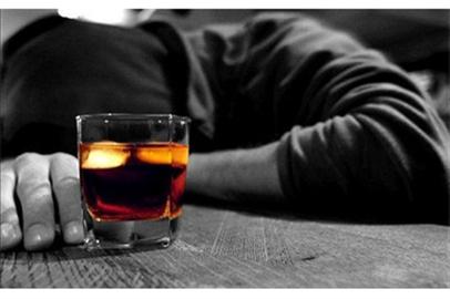 مرگ یک نوجوان و بستری شدن ۶ نوجوان دیگر به دلیل مصرف مشروبات الکلی دست ساز در رشت