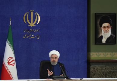 «حسن روحانی» روز چهارشنبه پایان تحریم‌های تسلیحاتی را به ملت ایران تبریک گفت و اعلام کرد: «از یک‌شنبه می‌توانیم از هر کس می‌خواهیم اسلحه بخریم و به هر کس می‌خواهیم اسلحه بفروشیم.»