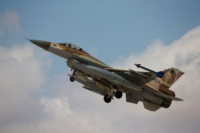 حمله هوایی اسرائیل به پایگاه شبه‌نظامیان ایرانی در سوریه