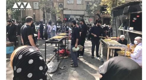 Mourners Queue for Votive Chicken in Tehran