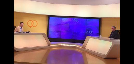 3. Adel Ferdosipour, the host of the popular TV program 90, told Kafashian that he did not even have authority over his own glass of water