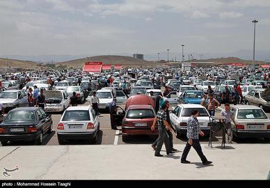 یک آمار رسمی نشان می‌دهد در ۱۰ ماهه سال ۱۳۹۷، تولید خودرو در ایران ۳۵.۴ درصد نسبت به مدت مشابه سال قبل کاهش داشته و به ۸۱۲.۹۷۹ دستگاه رسیده است.