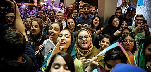 Volleyball team welcomed home by adoring fans