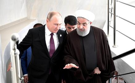 پس از توافق برجام، جمهوری اسلامی قرارداد توسعه نیروگاه اتمی بوشهر را با روسیه امضا کرد