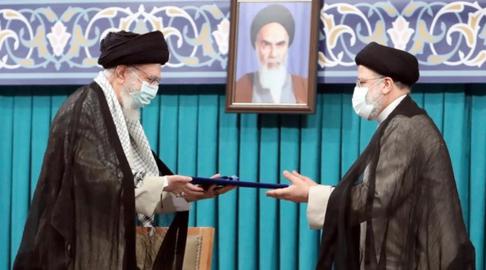 Ebrahim Raisi se convierte en presidente, aislando aún más a Irán del mundo