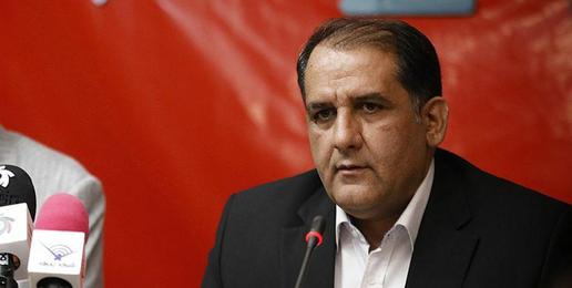 مهدی رسول پناه به دلیل «توهین‌های قومیتی» به مردم «مازندران»، در زمان صحبت کردن با چند هوادار باشگاه پرسپولیس، زیر فشار رسانه‌ها قرار گرفت و مجبور به استعفا شد.